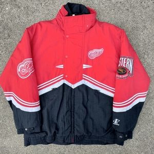 Vintage Logo Athletic Detroit Redwings NHL Spike Embroidered Puffer Jacket